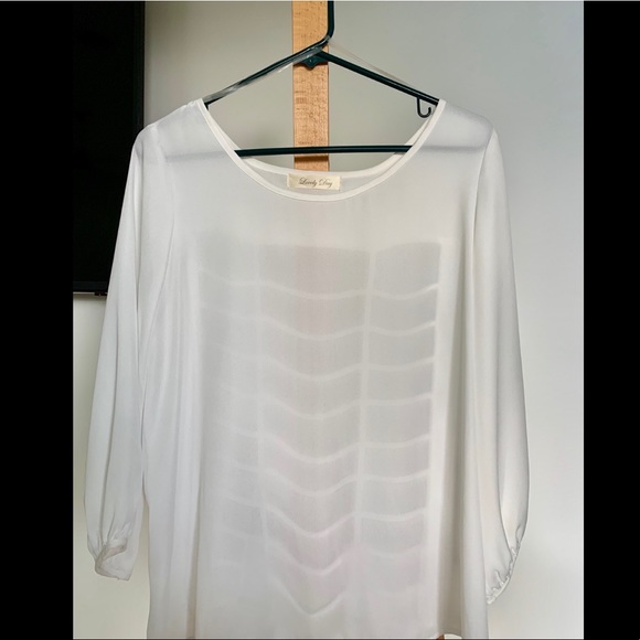 Super cute flowy blouse with caged back - Picture 2 of 4